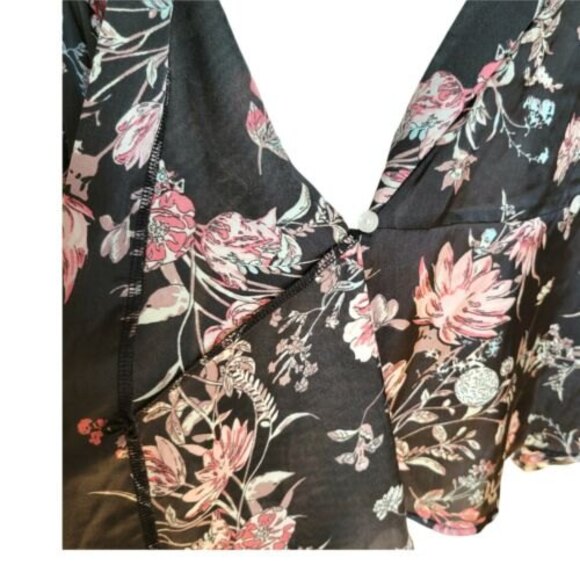 Taylor and Sage floral wrap blouse size medium in black with multicolored floral - Picture 4 of 11